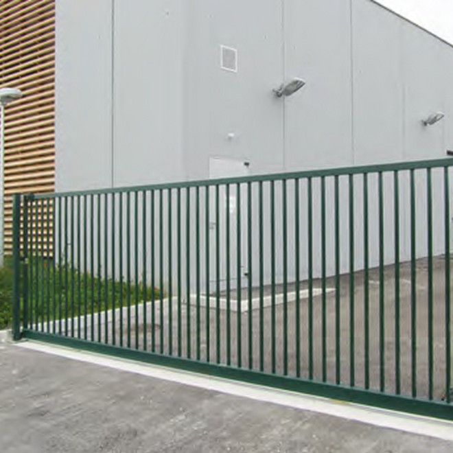 Spécialiste en portails et portillons à la Réunion - Vente de portails coulissants par Clôture & Environnement